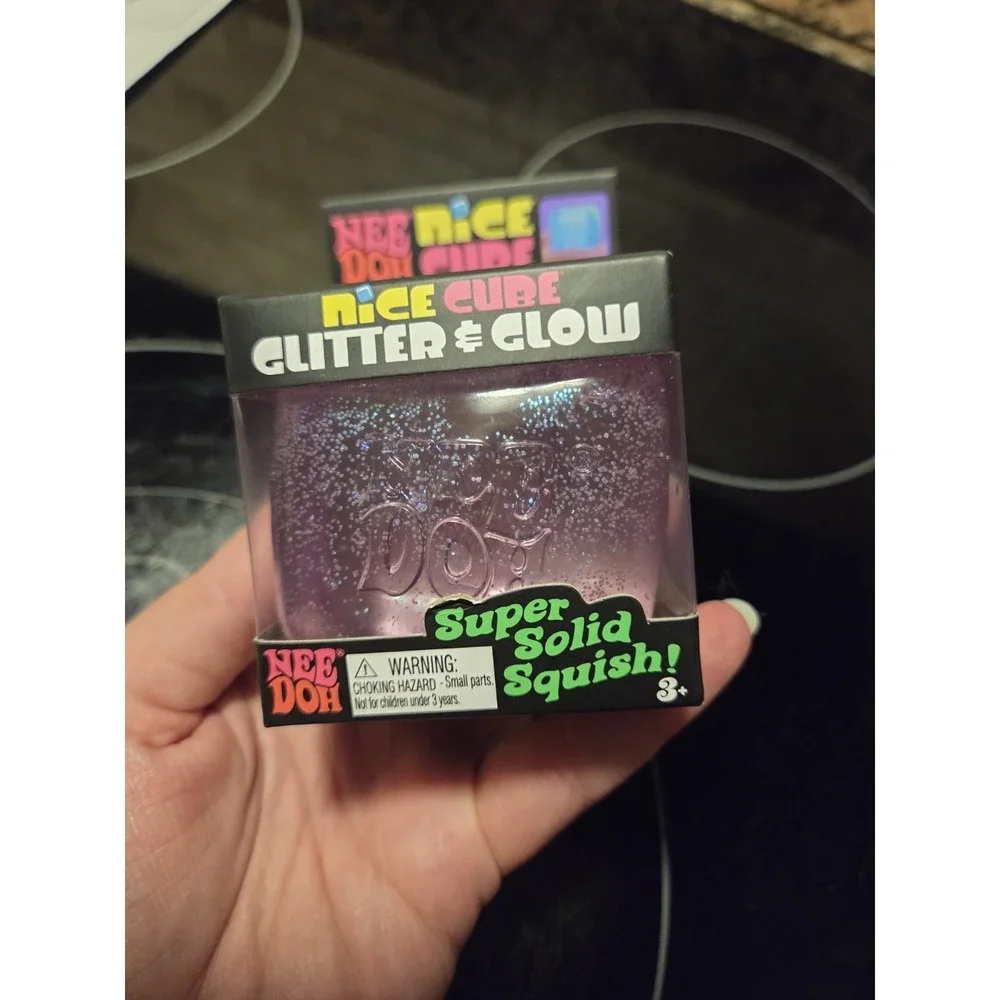 NeeDoh Glitter & Glow Nice Cube